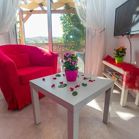 Villa Calliroe By Agroholidays